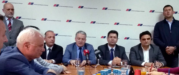 СНС и ЗЗС ратују по селима
